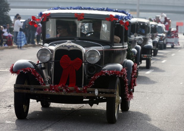 Santa takes bow